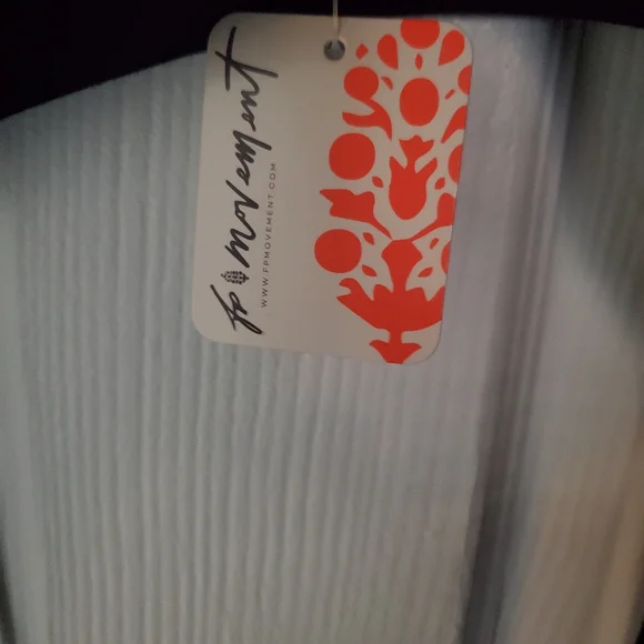 New FP Movement Half Hoodie - Picture 5 of 5